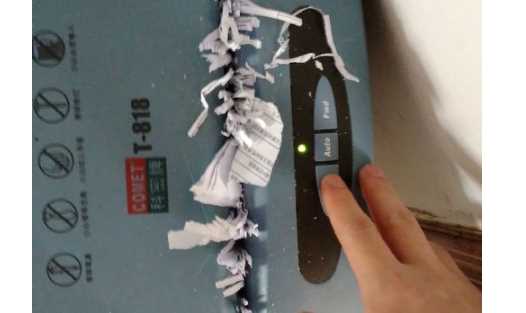碎纸机碎的纸能复原吗(用碎纸机碎的纸怎么处理卖给哪些人收多少钱)