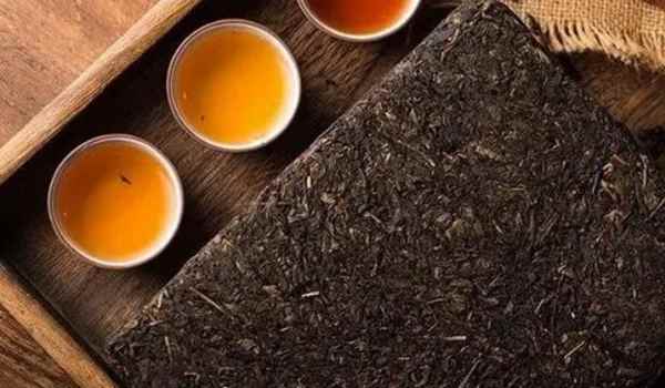 黑茶青茶菊花茶是什么意思(抖音黑茶青茶菊花茶梗意思含义)