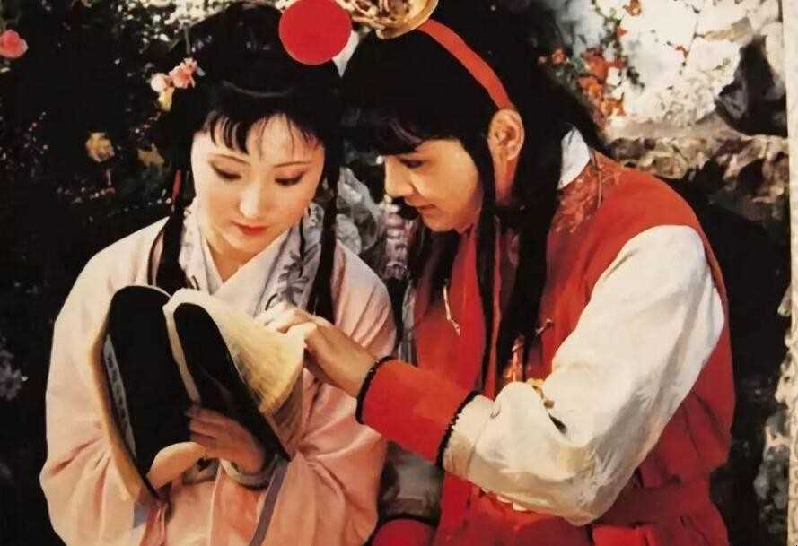 红楼梦原名叫什么