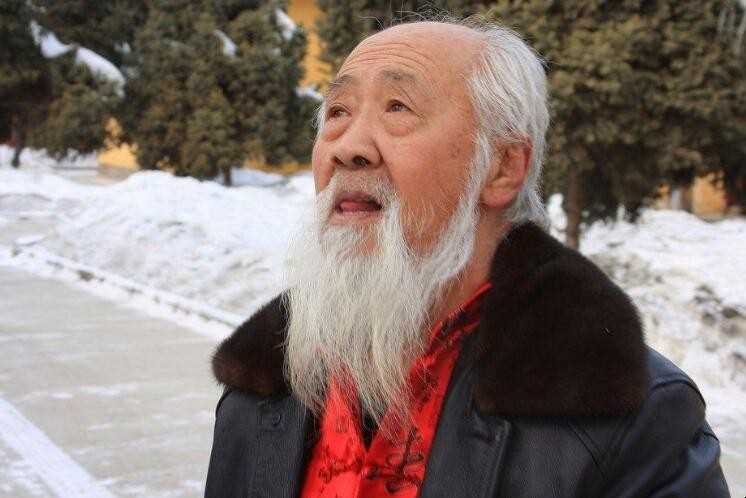 鹤发童颜的意思是什么