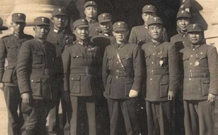 中统和军统哪个厉害