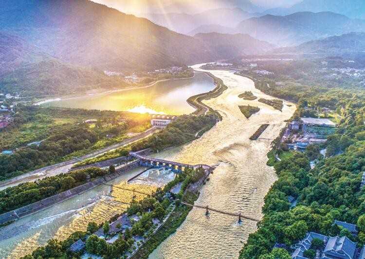 都江堰在哪儿