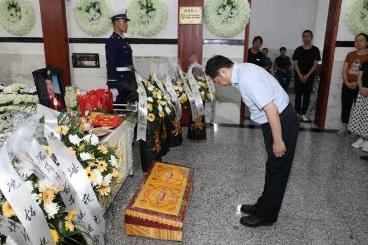 吊唁的意思是什么(浙江一带吊唁的意思是什么)