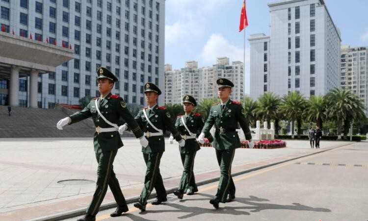 执勤和值勤的区别是什么