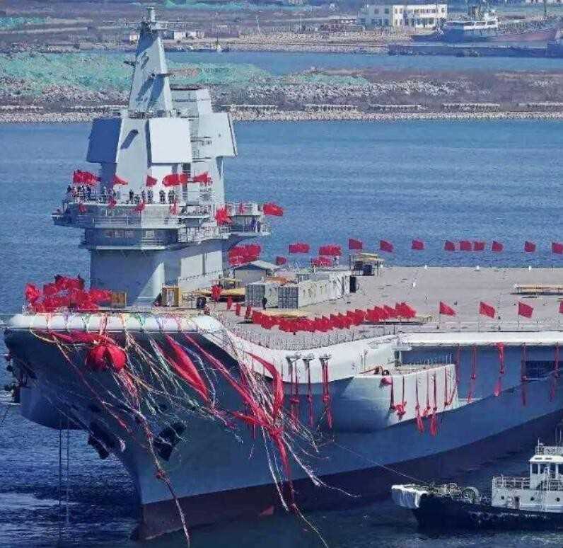 中国第二艘航空母舰叫什么名字