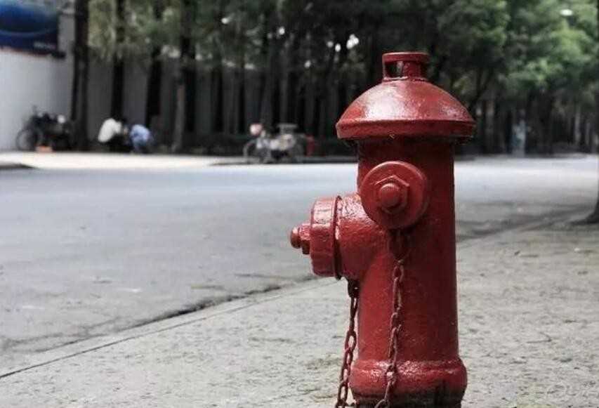 如何画消防栓简笔画