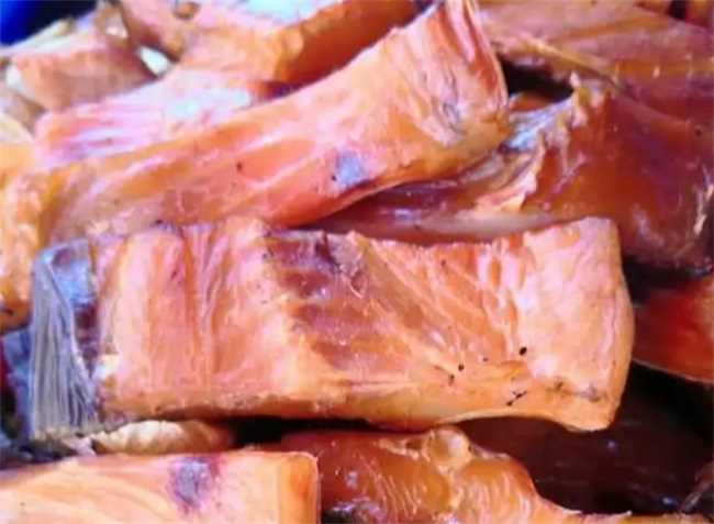 冬笋烧鱼怎么做(怎么做冬笋烧鱼的做法非常简单)