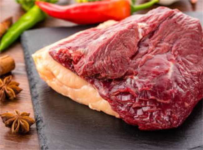 在家里面怎么做出好吃的土豆炖牛肉(最简单的家常版土豆炖牛肉)