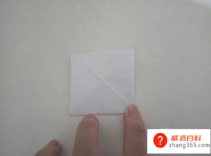怎么用纸折小衣服？