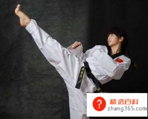 如何进行跆拳道训练(跆拳道训练方法有哪些)