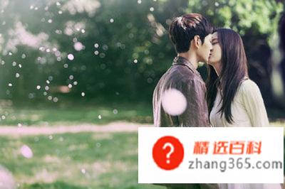 怎样接吻以及接吻的技巧(怎样接吻接吻的时候应该注意哪些技巧)