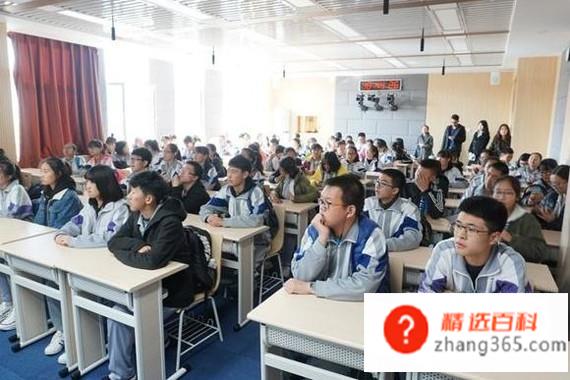 现在大学都是怎样花式点名的(如何操作APP点名)