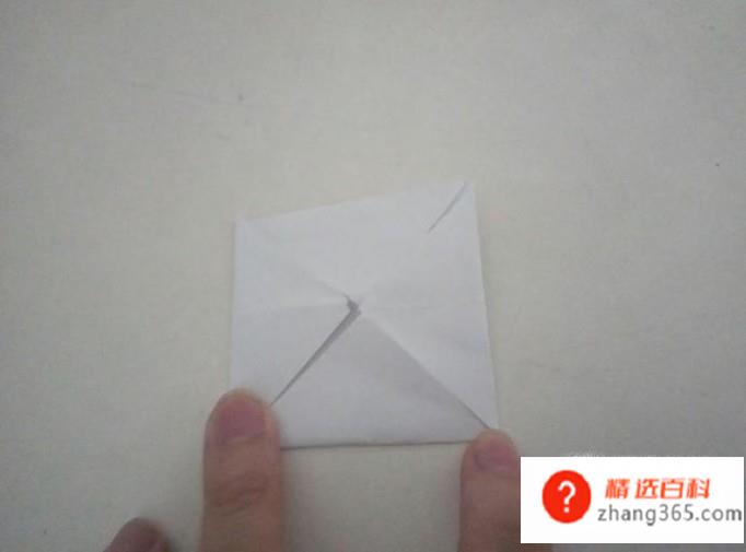 怎么用纸折小衣服？