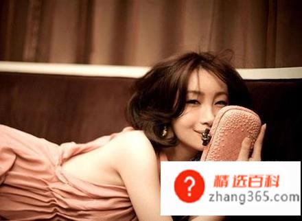 好色女人最经典的5个表现(好色女人最经典的五个变现)
