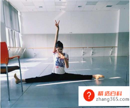 怎样练一字马