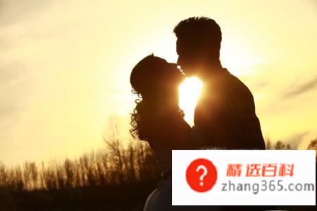 怎样接吻以及接吻的技巧(怎样接吻接吻的时候应该注意哪些技巧)