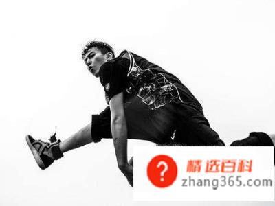 打篮球的基本规则(如何控制篮球队员人数)