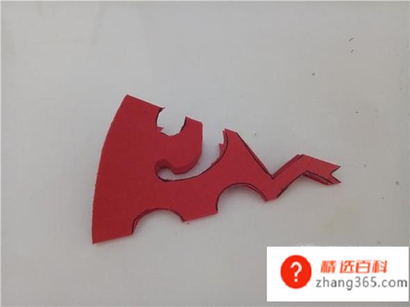剪窗花的详细步骤图(彩纸的操作方法有哪些)