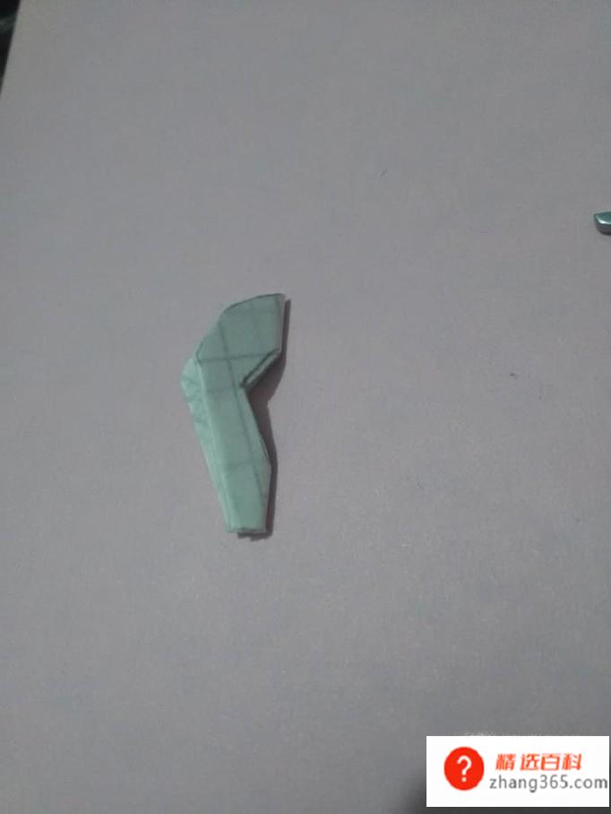 八瓣花的折剪方法