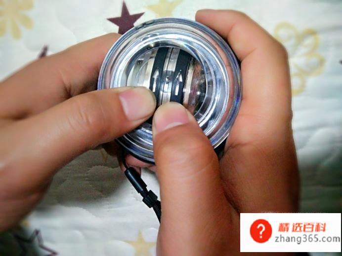 云麦腕力球怎么玩
