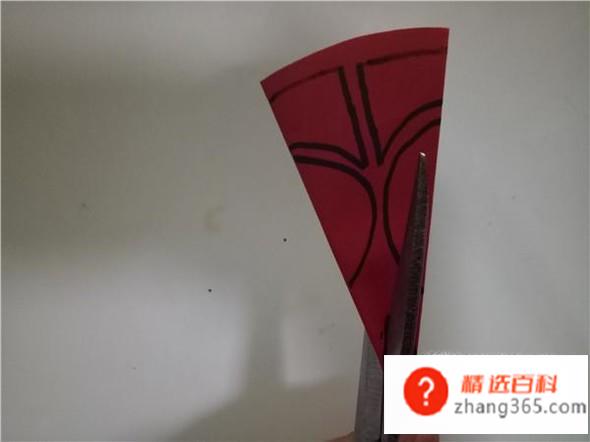 简单的新年窗花剪纸图解