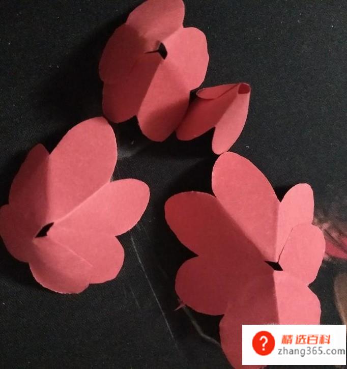 diy玫瑰花的做法(5x5cm大红色方纸角)