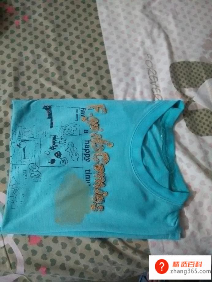 快速3秒叠衣服的方法 图文介绍