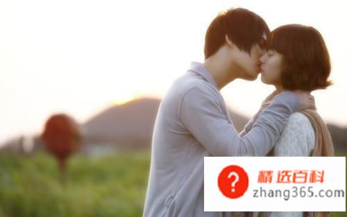 怎样接吻以及接吻的技巧(怎样接吻接吻的时候应该注意哪些技巧)