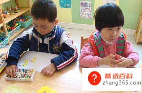 如何教小孩学画画