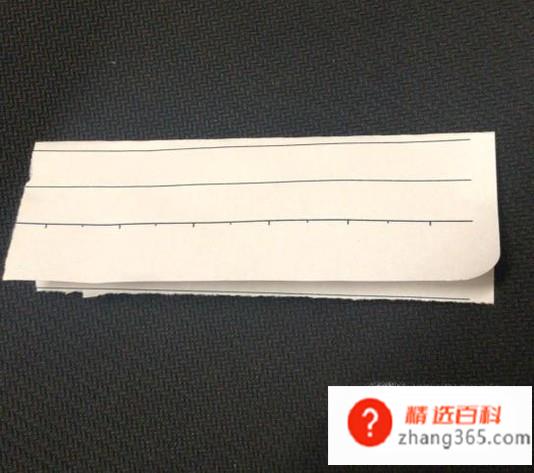 折纸飞机的详细步骤(个人的折纸飞机操作方法)