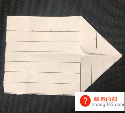 折纸飞机的详细步骤(个人的折纸飞机操作方法)