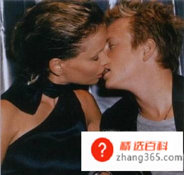 法式舌吻怎么吻