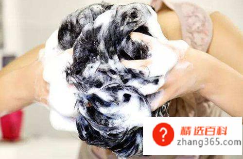 洗头发哪个时间最好(到底是什么时间洗头发好)