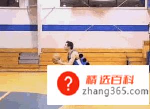 怎么正确投篮(打篮球时投篮的姿势很重要)