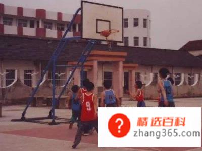 打篮球的基本规则(如何控制篮球队员人数)