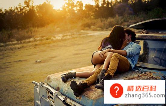 怎样接吻以及接吻的技巧(怎样接吻接吻的时候应该注意哪些技巧)