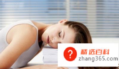 趴在桌子上睡的正确姿势