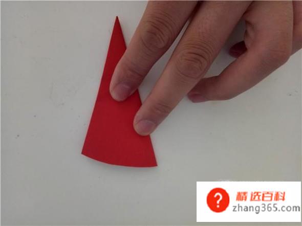 剪窗花的详细步骤图(彩纸的操作方法有哪些)