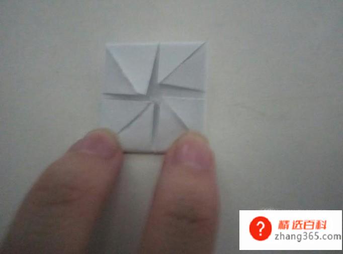 怎么用纸折小衣服？