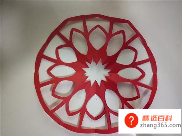 简单的新年窗花剪纸图解