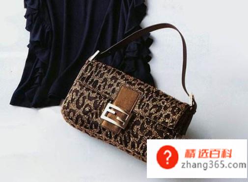 女生面试时应该如何穿着打扮(女生面试时如何穿着打扮比较好)