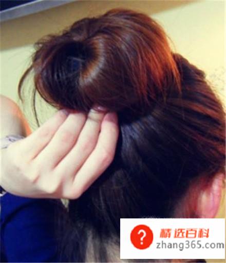 盘头发简单好看的步骤
