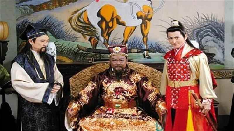 展昭碰到鬼娶亲的是哪一集(展昭碰到鬼娶亲的是什么意思)
