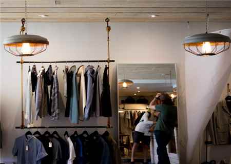 【创业推荐】开个服装店需要多少钱?新手如何经营?
