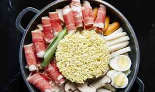 寿喜锅中要加哪些食材做法(香菇的做法)