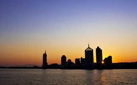 2023年青岛五月份可以穿短袖吗