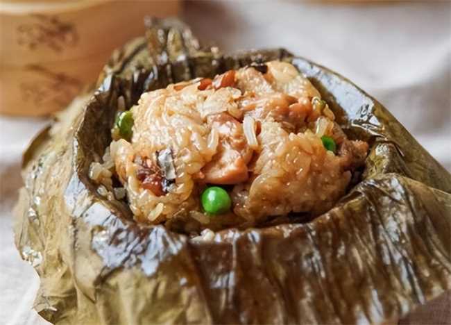 北方人疑惑(糯米鸡和粽子在口味、烹饪方式和食用量上不同)